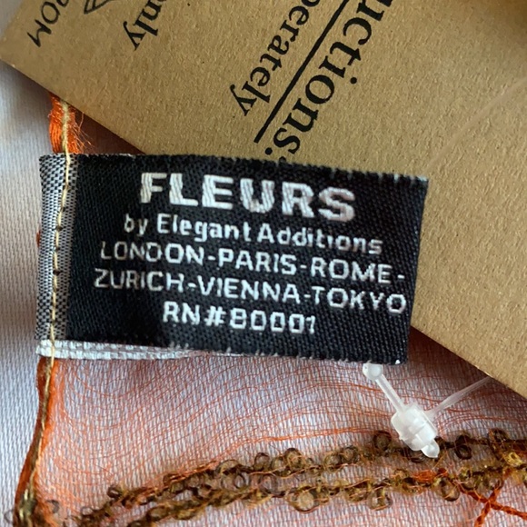 SALE 🛍️ Warm Colors Abound - The Perfect Scarf - Picture 8 of 8